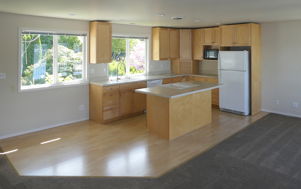 Lk Sammamish 2nd floor living areas